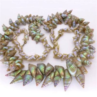 Green Star Coral: Iridescent Jewels Dancing With the Ocean Currents!